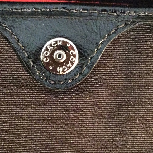 Coach Signature wristlet/clutch - Picture 4 of 10